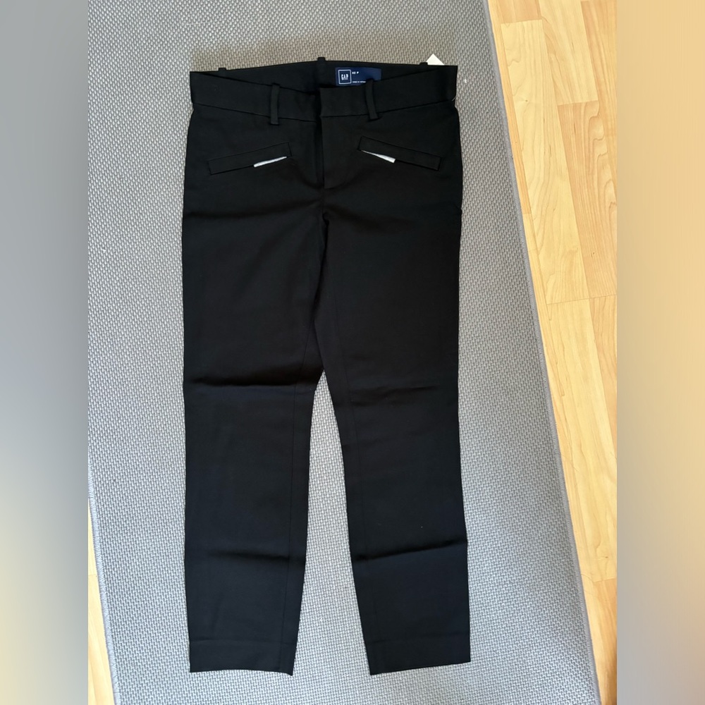 Black trousers
